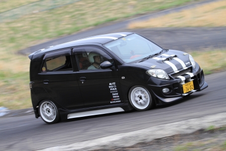 �t���[���s